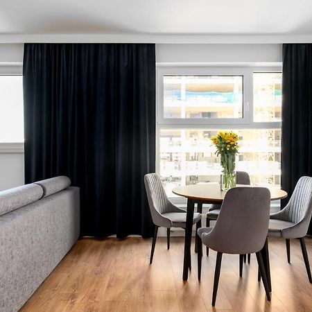 Star4You II Apartments Wrocław Extérieur photo