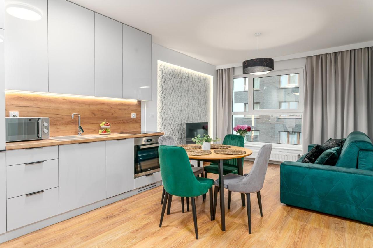 Star4You II Apartments Wrocław Extérieur photo