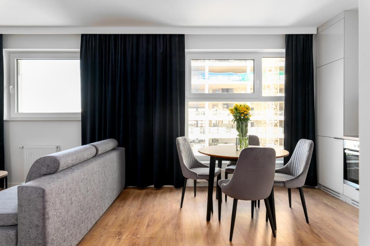 Star4You II Apartments Wrocław Extérieur photo